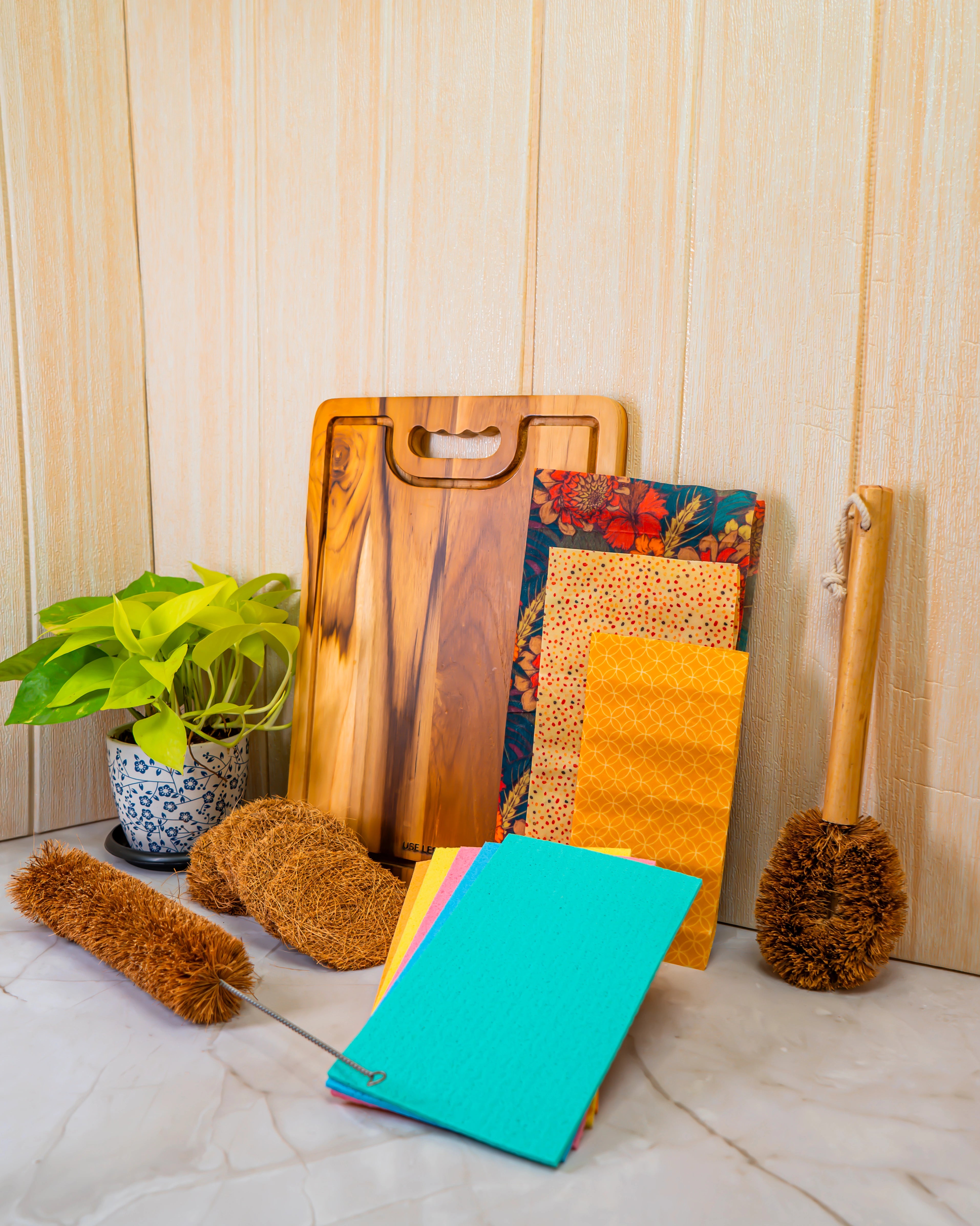 Eco-friendly Kitchen Bundle with sustainable, plastic-free, and zero-waste products for a cleaner, greener home.